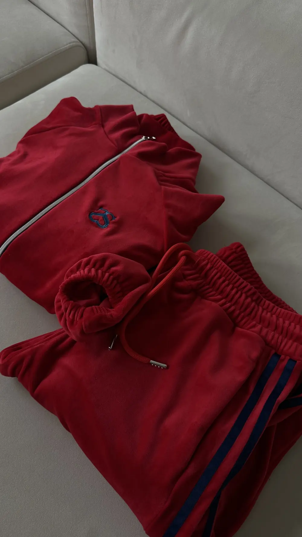Костюм RED